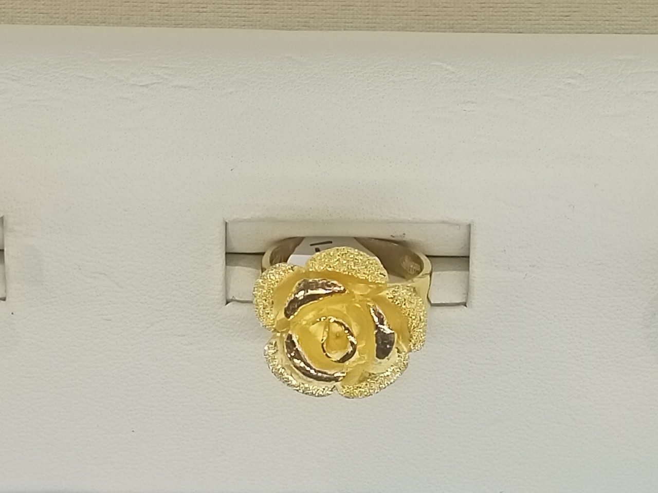 三重當舖,三重黃金借款案例-590久原當舖提供新北市鑽石黃金借款,三重當舖,三重鑽石黃金借款,蘆洲鑽石黃金借款,新莊鑽石黃金借款,台北市鑽石借款,大同區黃金借款,中山區鑽石黃金借款,樹林鑽石黃金借款,板橋鑽石黃金借款,菜寮捷運站附近鑽石黃金借款,機車借款,三重房屋二胎借款,三重名錶借款,三重黃金借款,三重當舖轉當,三重小額周轉,新北市附近當鋪,三重附近當鋪,新北市,台北三重地區如有資金需求歡迎來電15